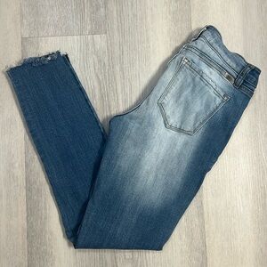 KanCan skinny distressed jeans. Size  5 / 26